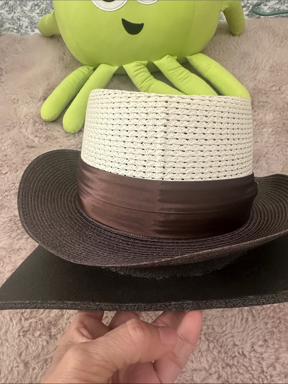 Dobbs Fifth Avenue Two-Tone Straw Fedora Hat with Brown Satin Band
